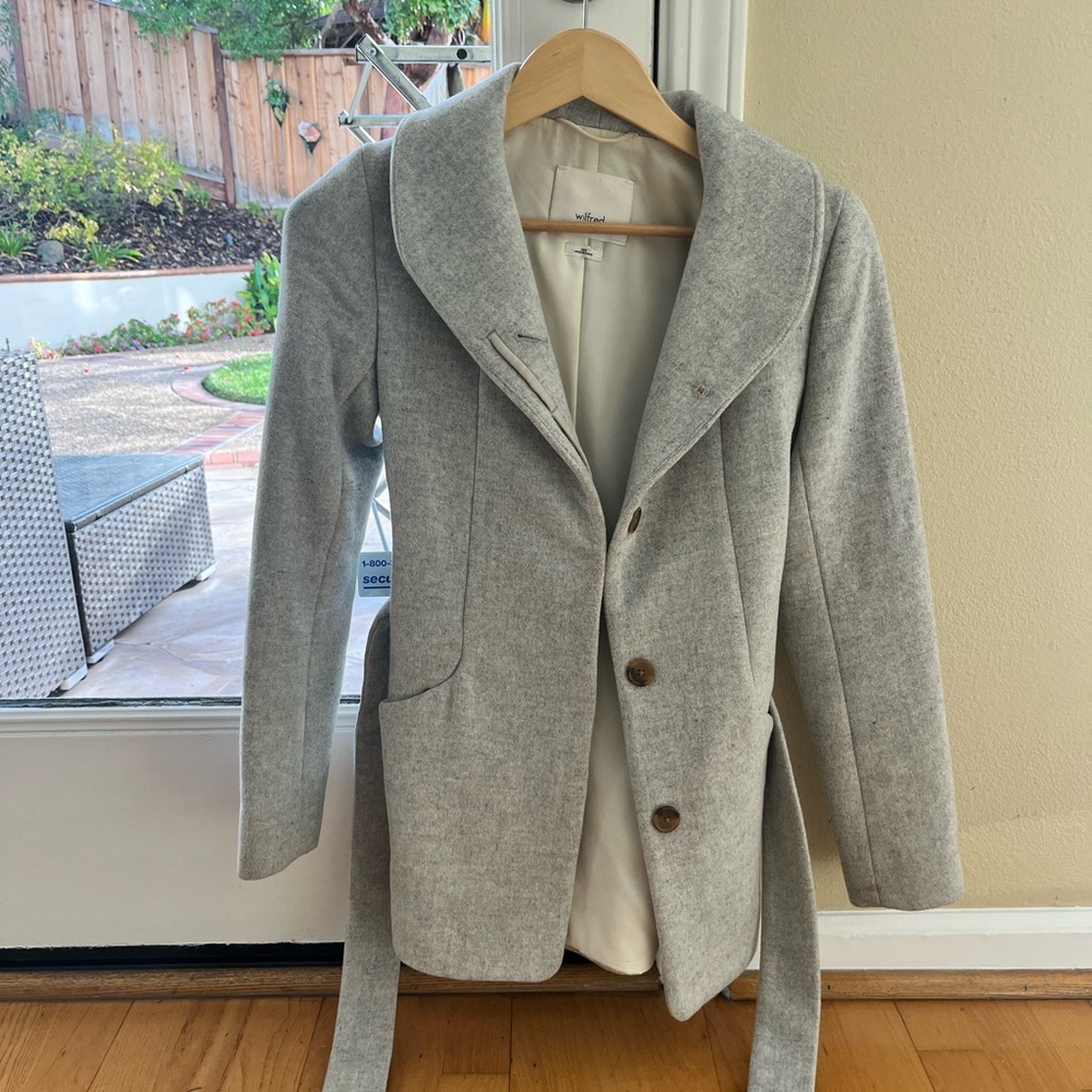 Aritzia (Wilfred) coat, dry cleaned - excellent condition